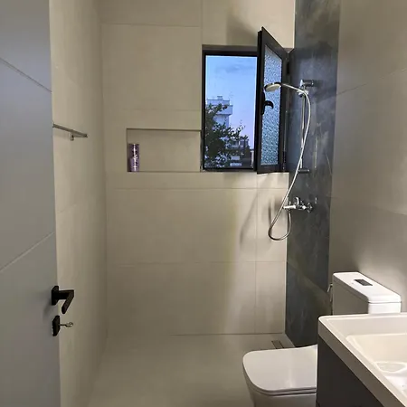 Apartment Hey 1 *